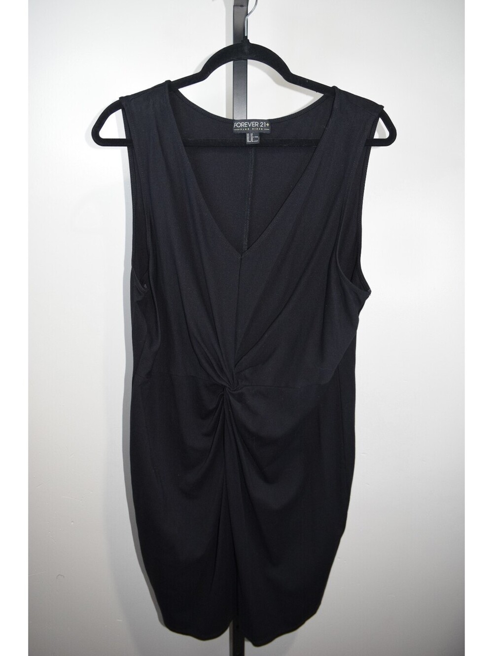 Forever 21 Plus Womens Black Knot Front Sleeveless V Neck Dress Size 2X